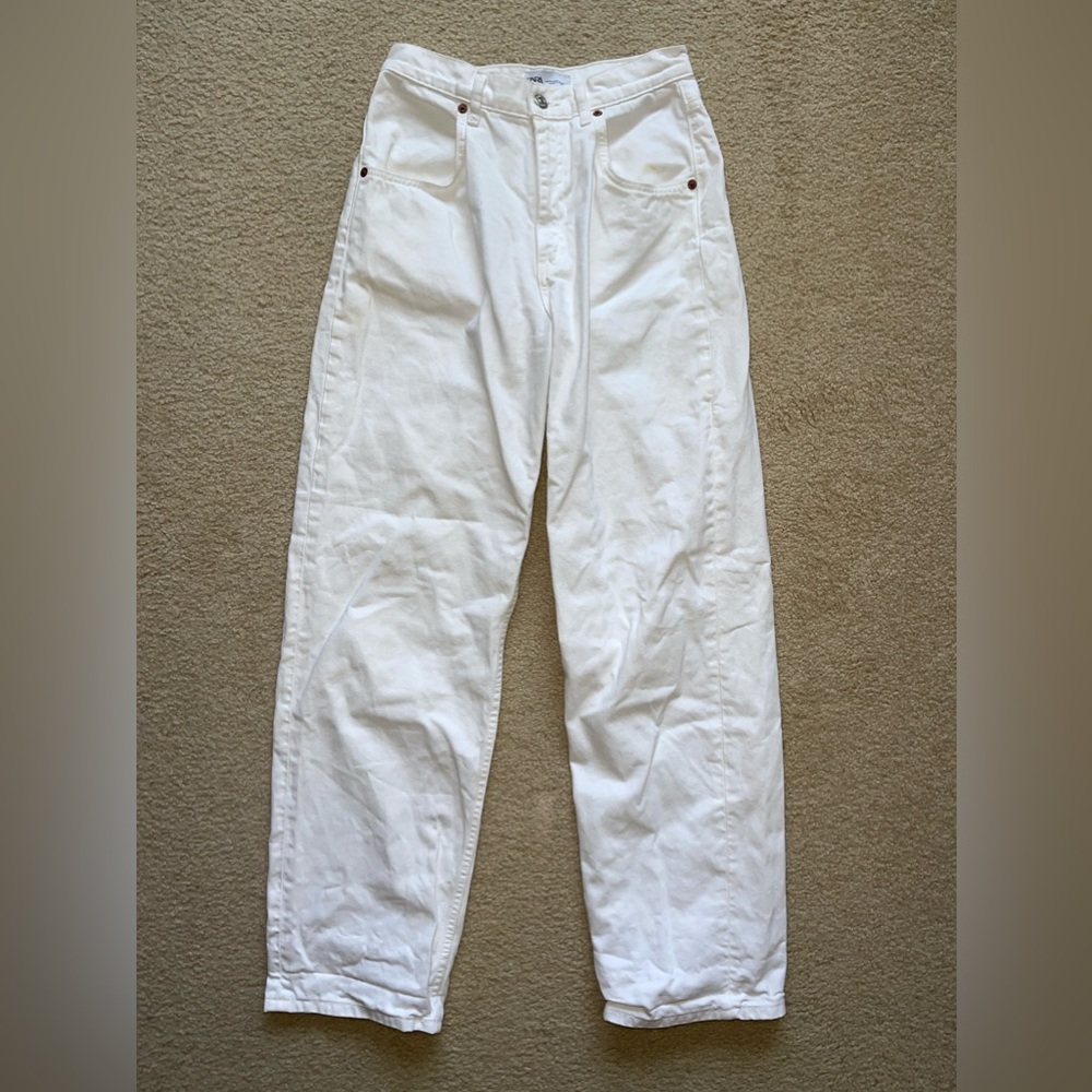 white zara jeans
